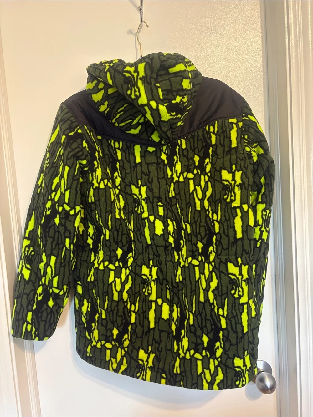 The North Face Black & Neon Green Patterned Puffer Jacket reversible size XL
